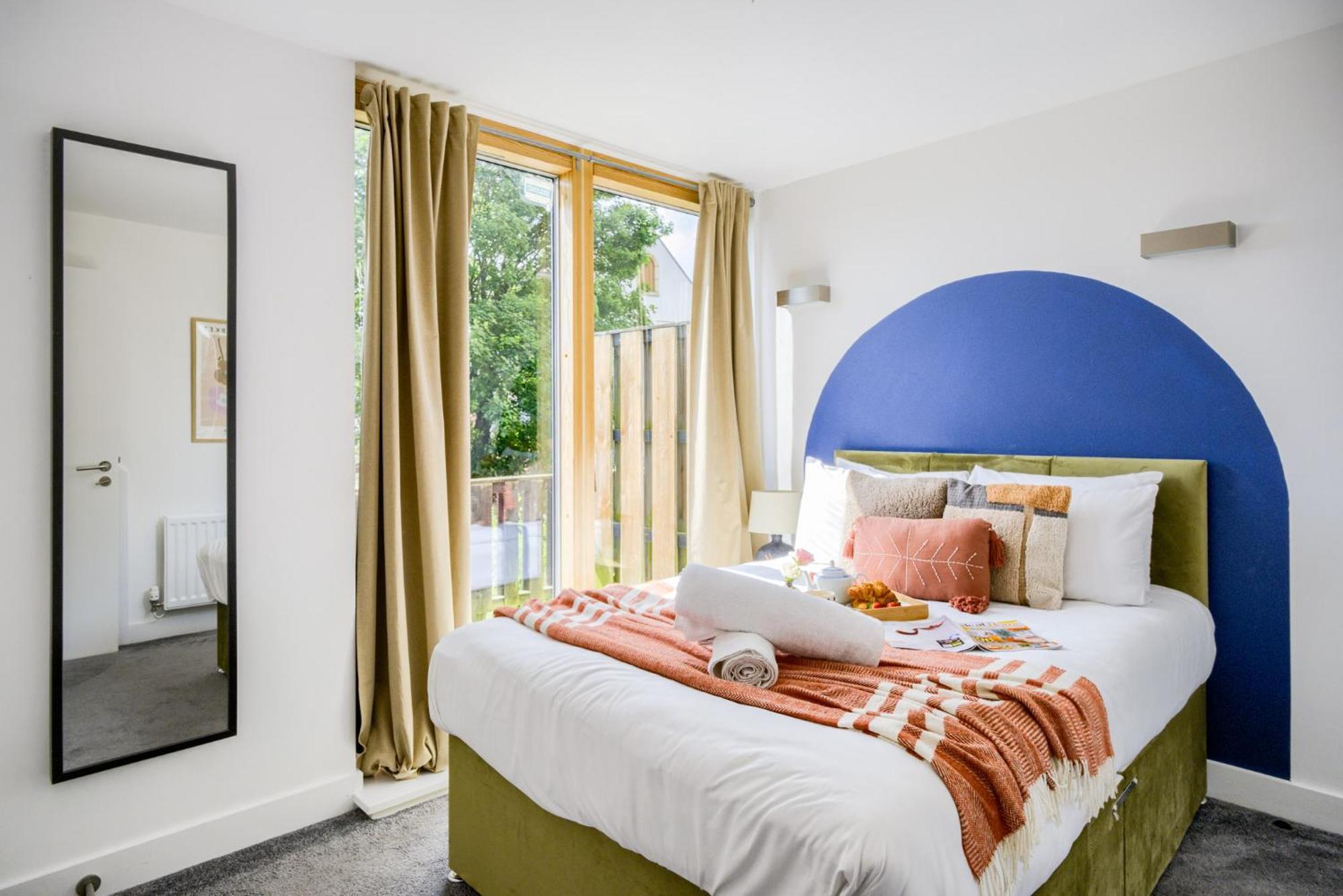 Coventry Large 4-Bed Townhouse By Empower Homes Buitenkant foto