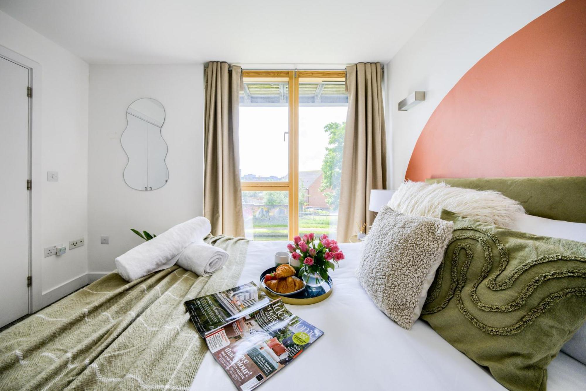 Coventry Large 4-Bed Townhouse By Empower Homes Buitenkant foto