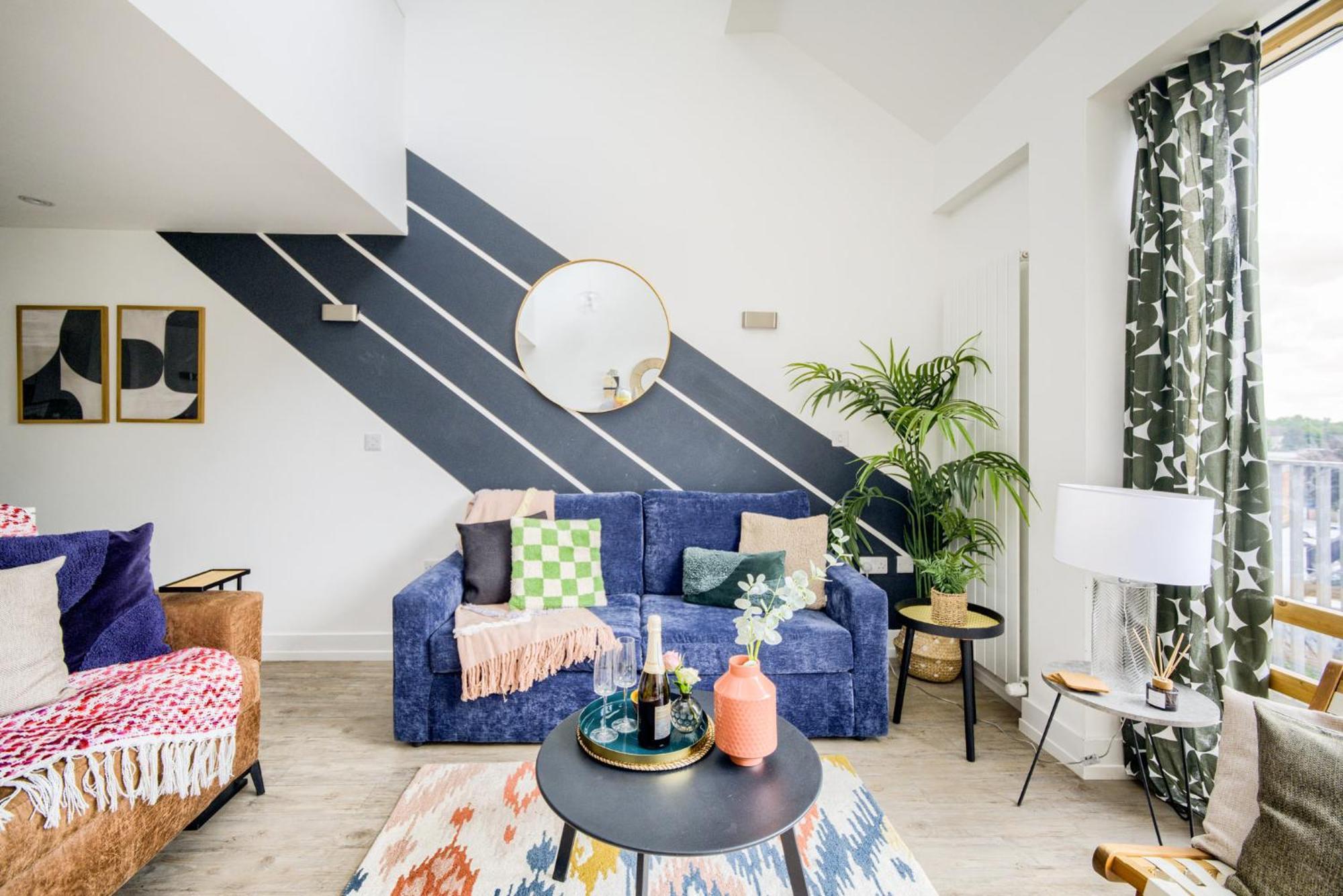 Coventry Large 4-Bed Townhouse By Empower Homes Buitenkant foto